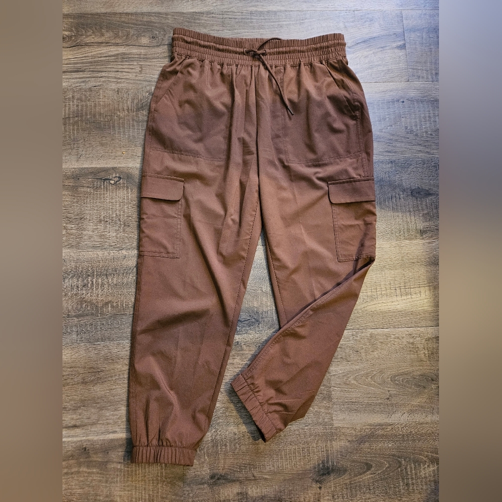 Women's Old Navy High-Waisted StretchTech Cargo Joggers